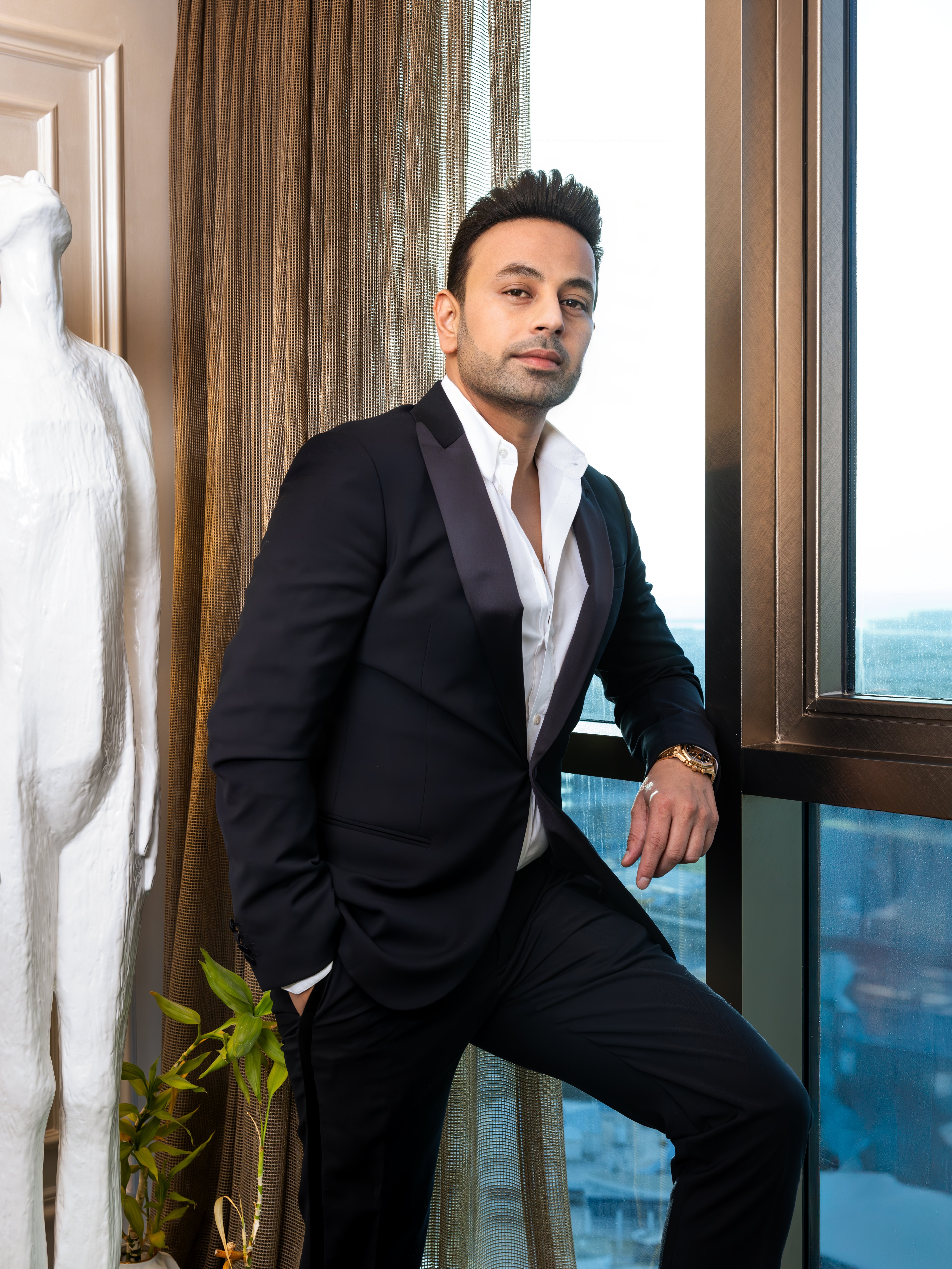 Satish Sanpal - Successful Entrepreneur & Business Leader in Dubai